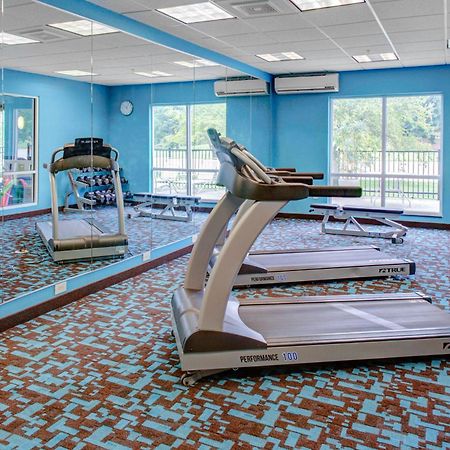 Fairfield Inn And Suites By Marriott Seymour Bagian luar foto