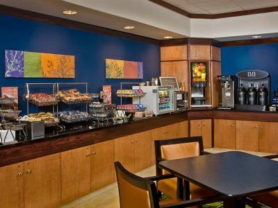 Fairfield Inn And Suites By Marriott Seymour Bagian luar foto