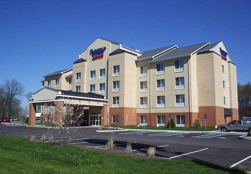 Fairfield Inn And Suites By Marriott Seymour Bagian luar foto